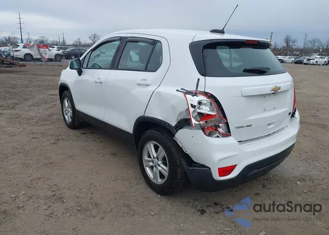 2017 Chevrolet Trax Ls z USA, uszkodzony, nr VIN KL7CJNSB7HB133874